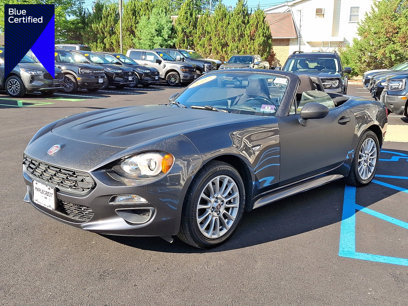 Used 2017 FIAT 124 Spider Classica