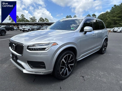 Used 2022 Volvo XC90 T6 Momentum w/ Climate Package