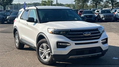 Certified 2023 Ford Explorer XLT w/ Equipment Group 202A