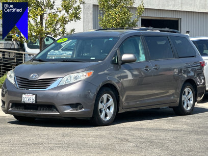 Used 2016 Toyota Sienna LE