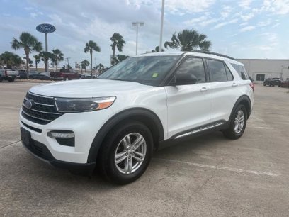 Certified 2022 Ford Explorer XLT w/ Equipment Group 202A
