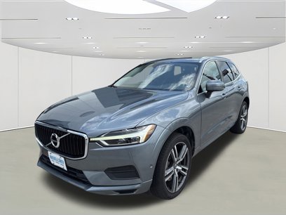 Used 2019 Volvo XC60 T6 Momentum w/ Premium Package