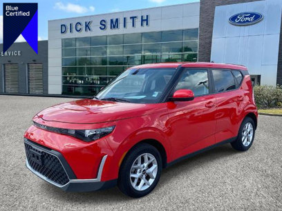 Used 2023 Kia Soul LX w/ LX Technology Package