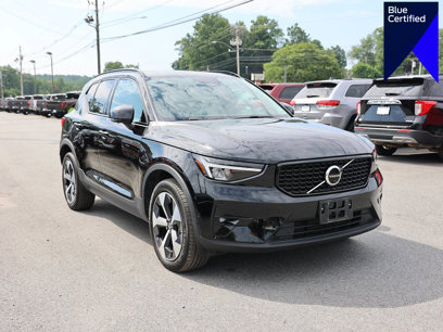 Used 2023 Volvo XC40 B5 Plus w/ Driver Assist Package