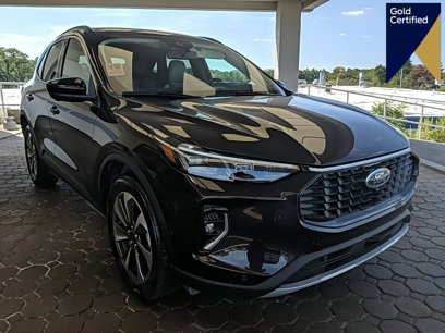 Certified 2023 Ford Escape Platinum w/ Premium Technology Package
