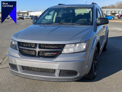 Used 2020 Dodge Journey SE w/ Blacktop Package