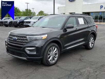 Certified 2022 Ford Explorer XLT w/ Equipment Group 202A
