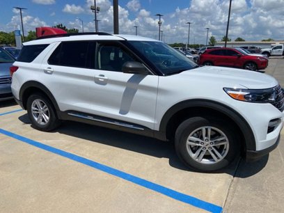 Certified 2021 Ford Explorer XLT w/ Equipment Group 202A