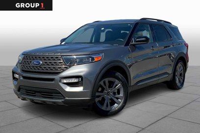 Certified 2022 Ford Explorer XLT w/ Equipment Group 202A
