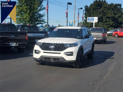 Certified 2022 Ford Explorer ST-Line w/ Class IV Trailer Tow Package