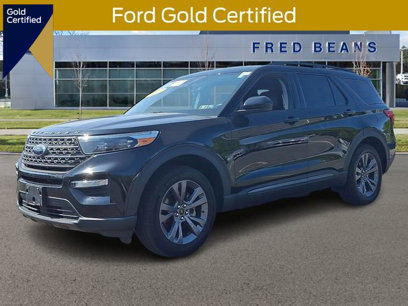 Certified 2022 Ford Explorer XLT w/ Equipment Group 202A