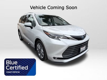 Used 2024 Toyota Sienna Platinum