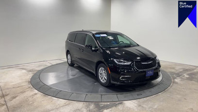 Used 2024 Chrysler Pacifica Touring-L