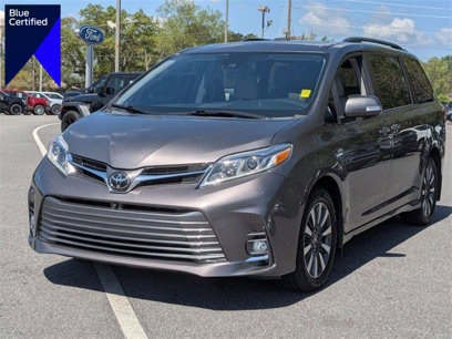 Used 2018 Toyota Sienna Limited Premium