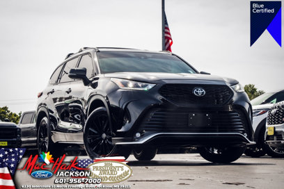Used 2024 Toyota Highlander LE