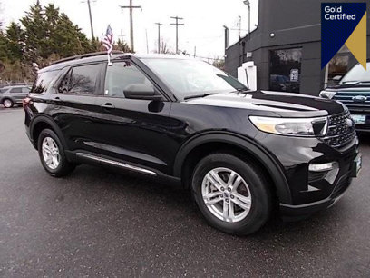 Certified 2022 Ford Explorer XLT w/ Equipment Group 202A