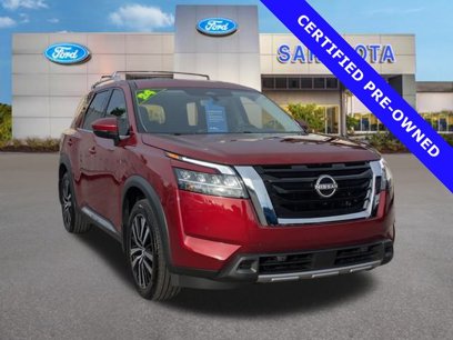 Used 2024 Nissan Pathfinder Platinum w/ Cargo Package