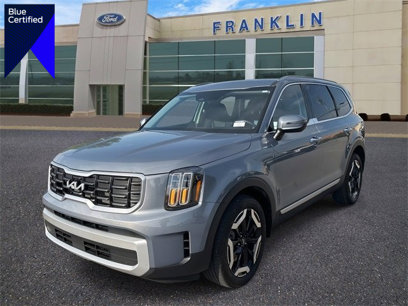 Used 2024 Kia Telluride S w/ S Sunroof Package