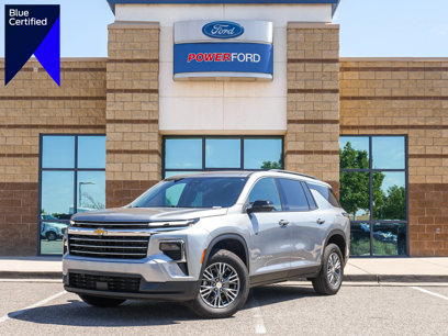 Used 2024 Chevrolet Traverse LT