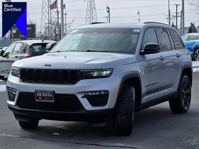 Used 2024 Jeep Grand Cherokee Limited w/ Black Appearance Package