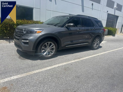 Certified 2022 Ford Explorer XLT w/ Equipment Group 202A