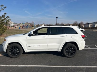 Used 2020 Jeep Grand Cherokee Altitude