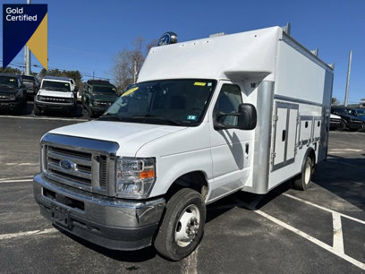 Certified 2024 Ford E-450 and Econoline 450 Super Duty w/ Driver's Safety Package