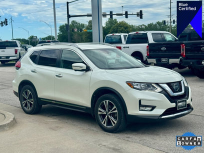 Used 2017 Nissan Rogue SL