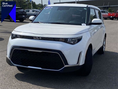 Used 2023 Kia Soul LX w/ LX Technology Package