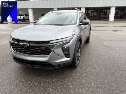 Used 2025 Chevrolet Trax RS w/ Sunroof Package