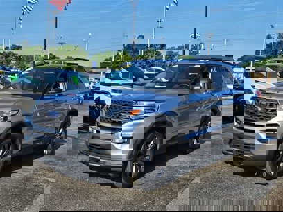 Certified 2021 Ford Explorer XLT w/ Equipment Group 202A