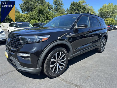 Certified 2022 Ford Explorer ST-Line w/ Class IV Trailer Tow Package