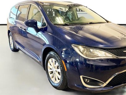 Used 2019 Chrysler Pacifica Touring-L