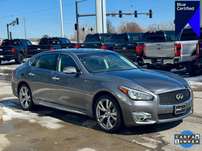 Used 2017 INFINITI Q70 L 3.7 w/ Deluxe Touring Package