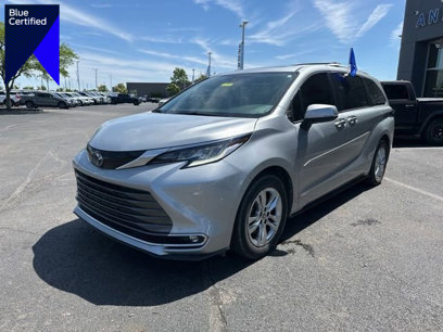 Used 2021 Toyota Sienna Limited