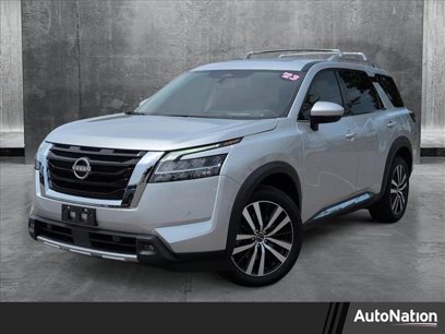Used 2023 Nissan Pathfinder Platinum