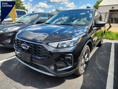 Certified 2025 Ford Escape ST-Line w/ Cold Weather Package