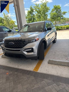 Certified 2022 Ford Explorer XLT w/ Equipment Group 202A