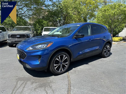 Certified 2022 Ford Escape SE w/ SE Sport Appearance Package