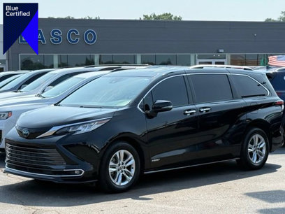 Used 2021 Toyota Sienna Limited