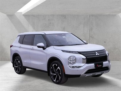 Used 2023 Mitsubishi Outlander SE