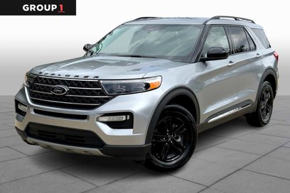 Certified 2023 Ford Explorer XLT w/ Equipment Group 202A
