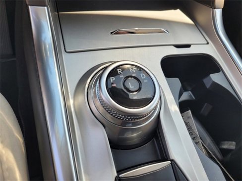 Certified 2024 Ford Explorer Platinum w/ Technology Package image 18