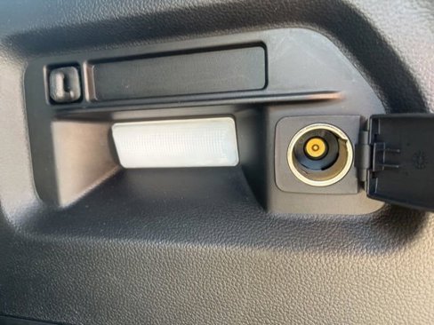 Certified 2022 Ford Explorer XLT w/ Equipment Group 202A image 14