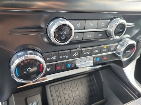 Certified 2024 Ford F150 Platinum image 28