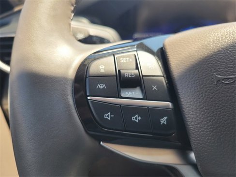 Certified 2024 Ford Explorer Platinum w/ Technology Package image 27
