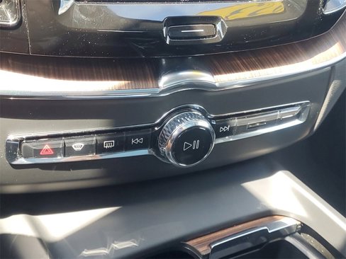 Used 2023 Volvo XC60 B5 Plus w/ Climate Package image 26