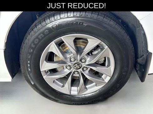 Used 2021 Toyota Sienna LE image 29