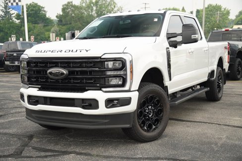Certified 2024 Ford F250 Lariat w/ Black Appearance Package image 5