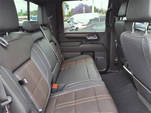 Used 2024 Chevrolet Silverado 3500 High Country w/ High Country Premium Package image 21